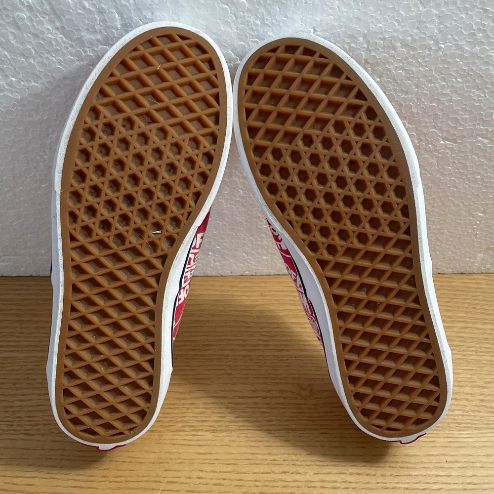 Vans Doheny Logo Sneaker Youth Kids Sz 4.5 Low Top Red & White All Over Pattern - Picture 6 of 10